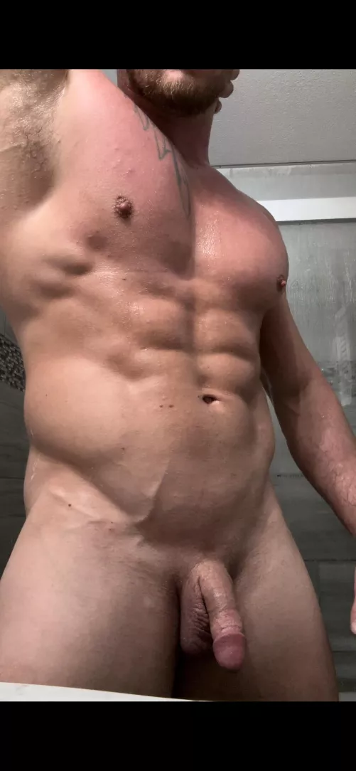 28 6’3 260lbs