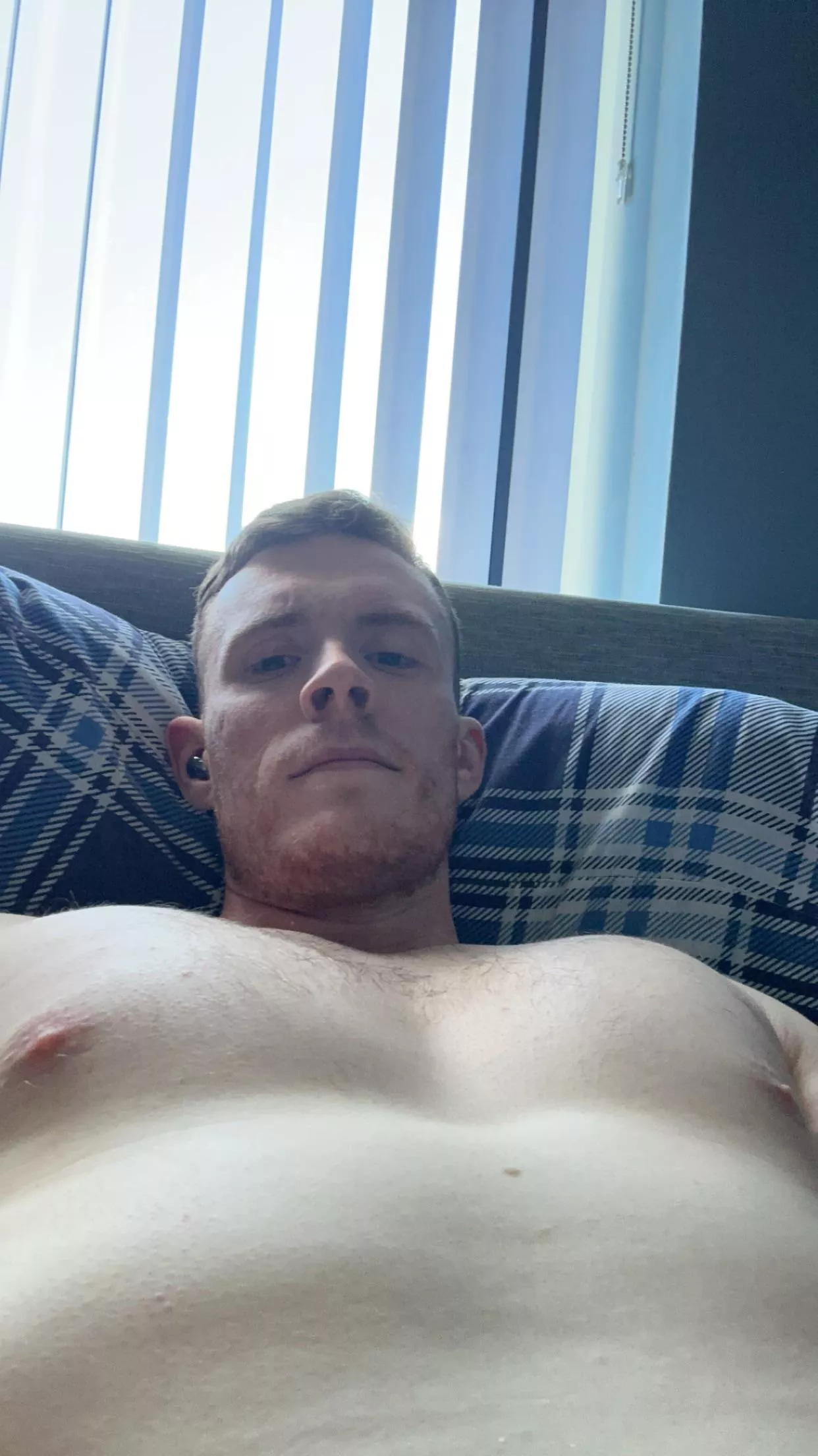 28 M Irish. Horny and looking for cum. Older is a ++ but not required. Snap davidreilly08