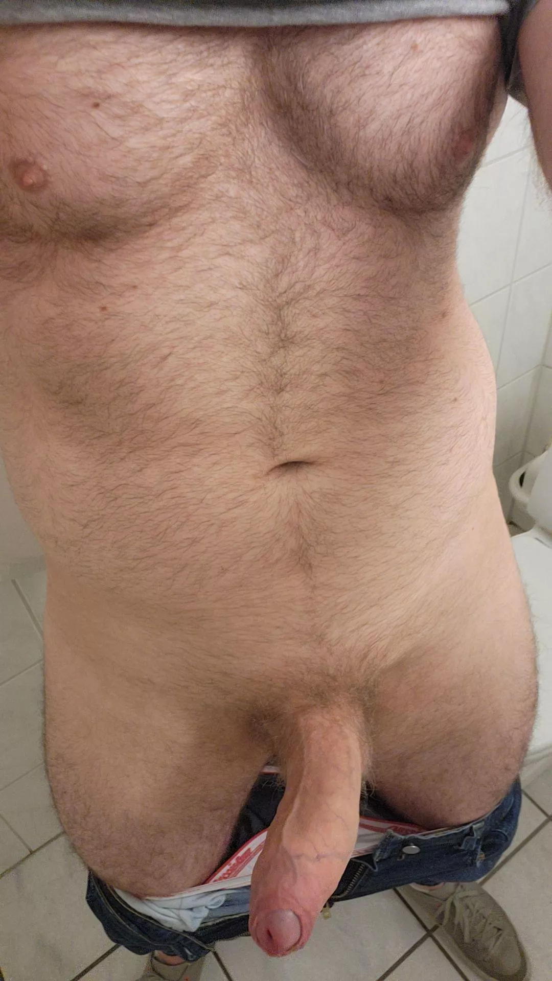 [45] Lockerroom horny