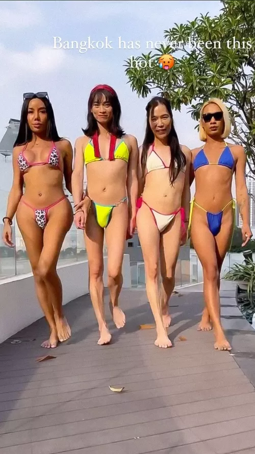 *Bulges has never been this hot 🥵 IG Reel Still HD