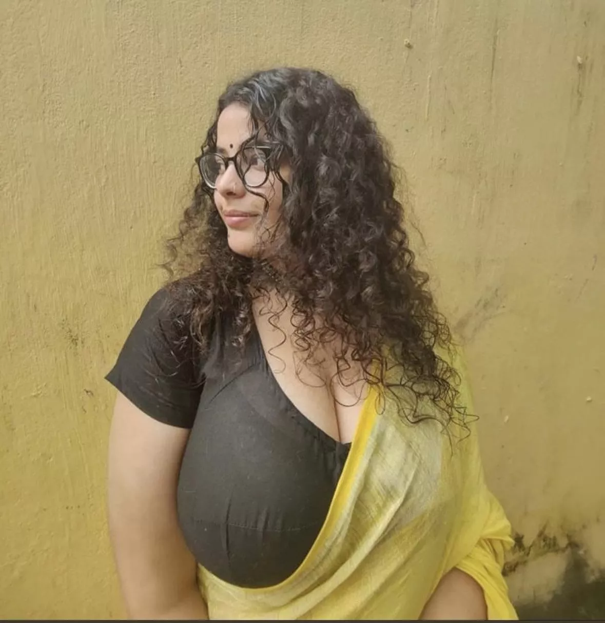 Busty Indian gal