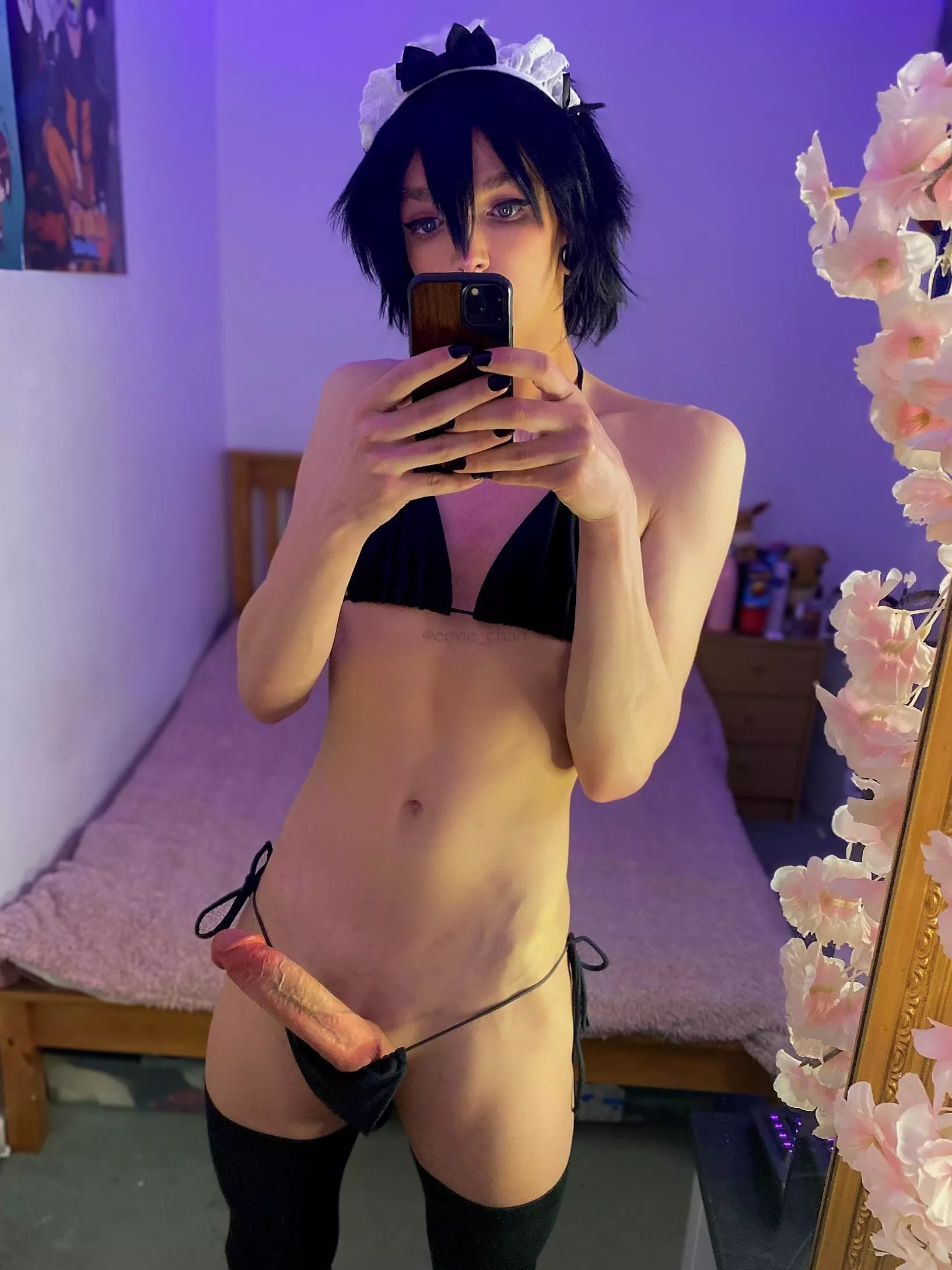 Can I be your skimpy maid??