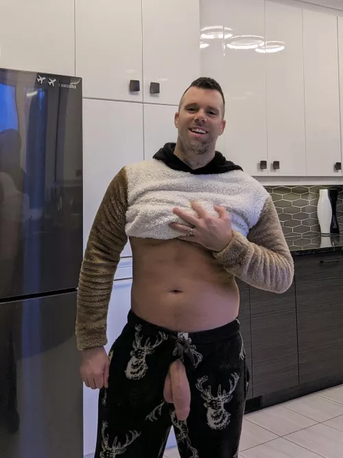 Care to cuddle with this fuzzy teddy bear? 🧸 [40s]