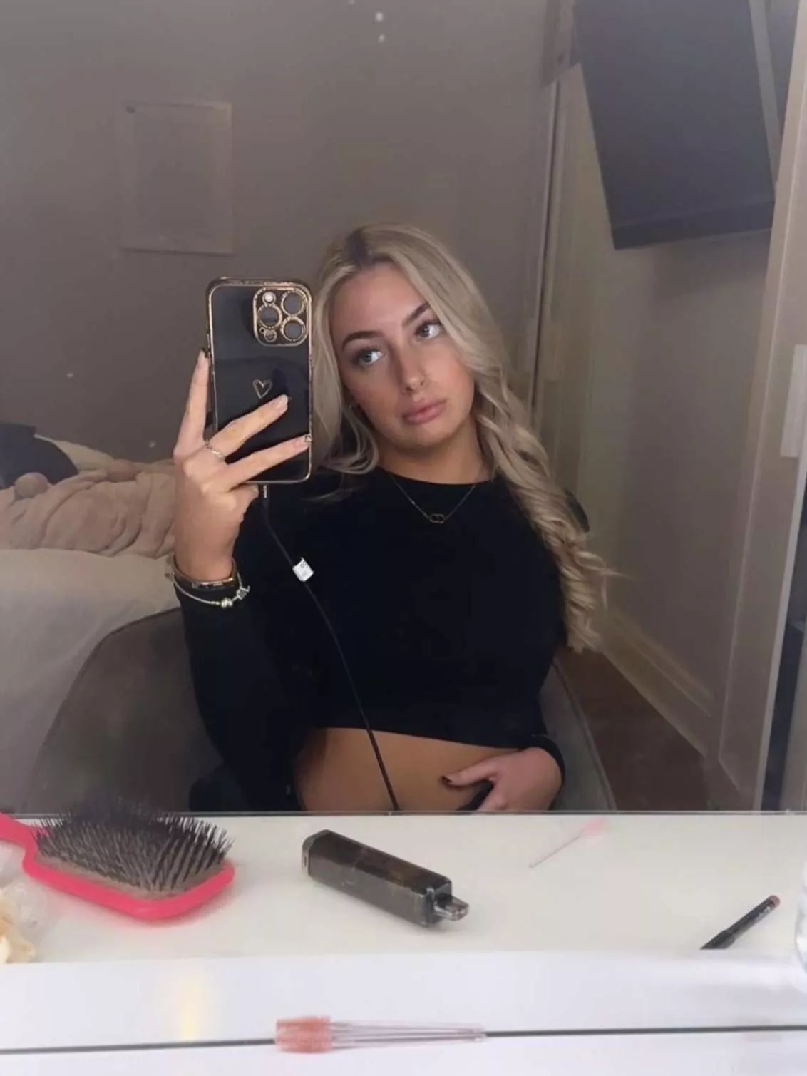 Do you think my top looks sexy on me?