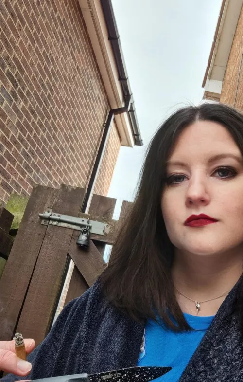 Dont smoke but hold for my husband