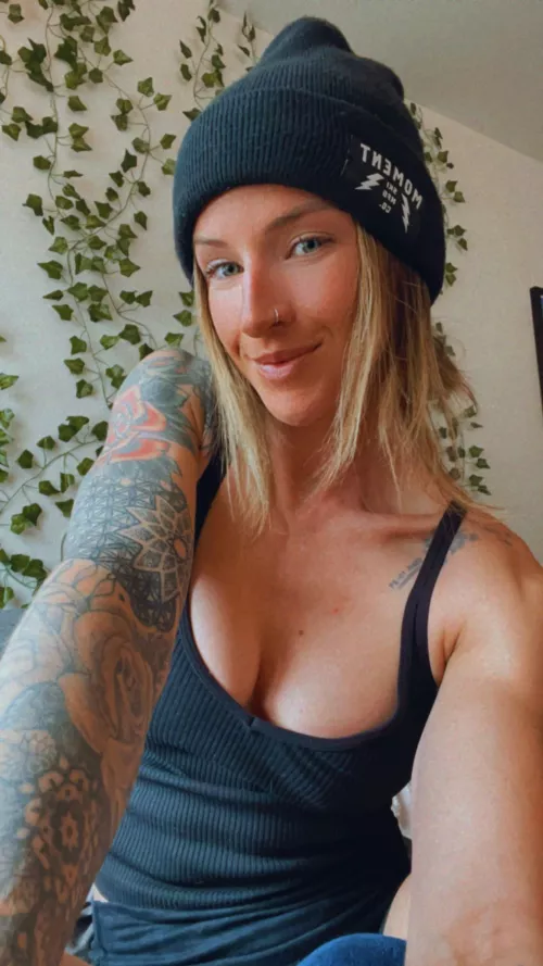 (f) She was a sk8r girl, she said see you l8r girl