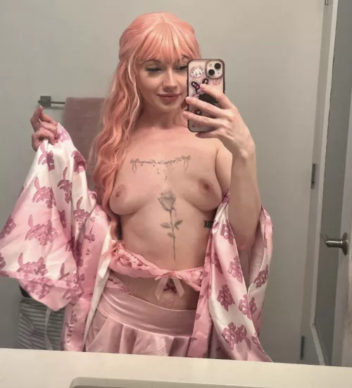 felt cute might delete