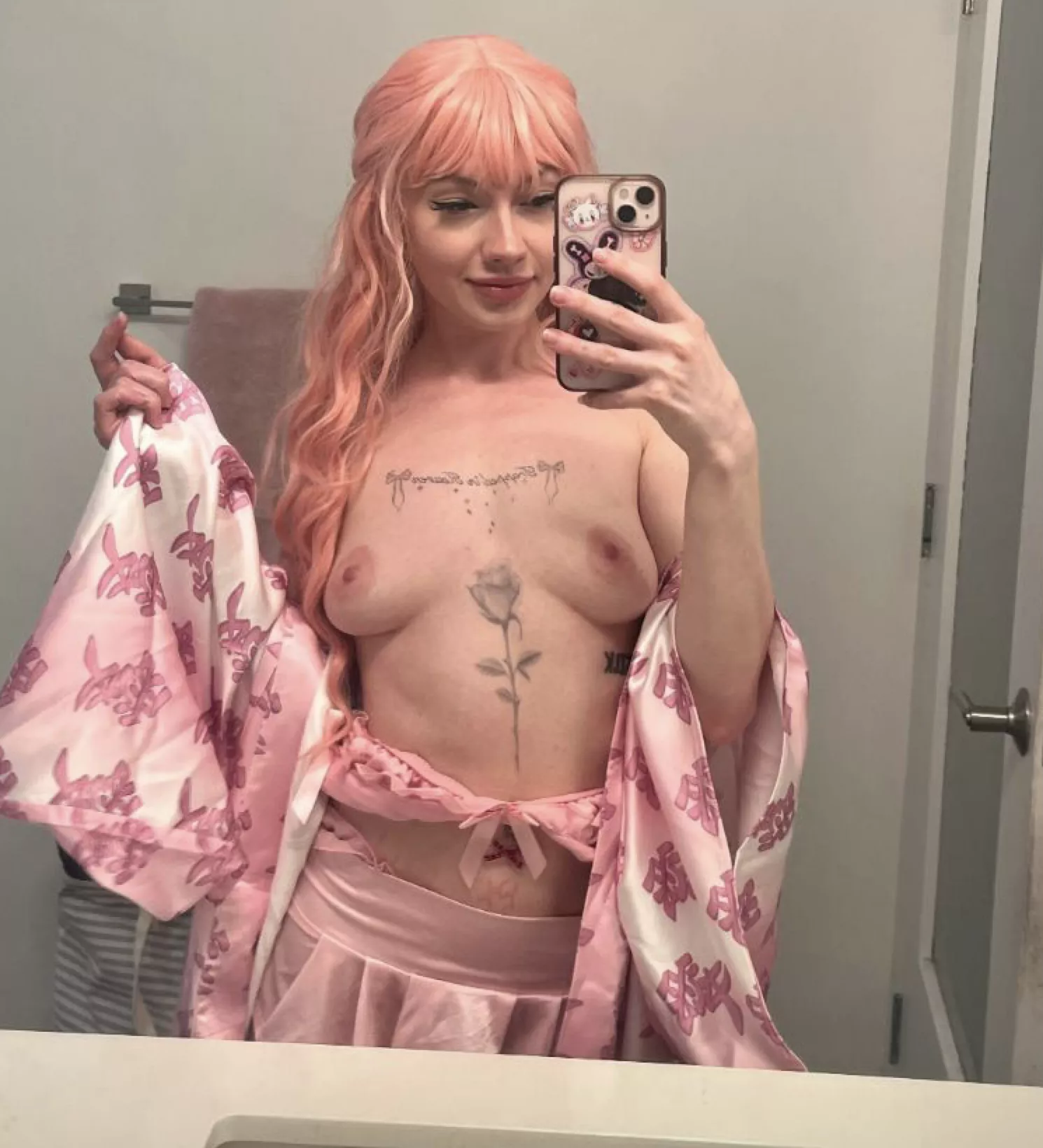 felt cute might delete