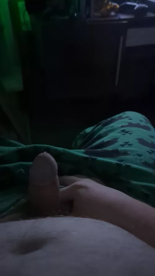 First time posting. Been horny all day 😔