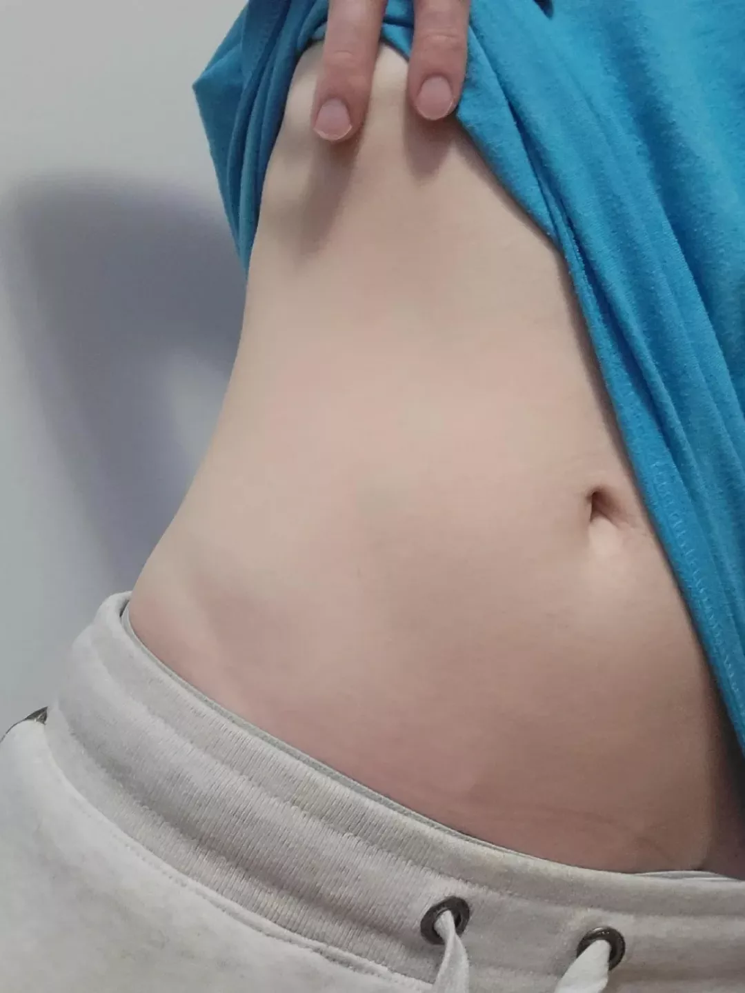 How would you have a 5'3 105lb femboyyyy relieve all your stress? 