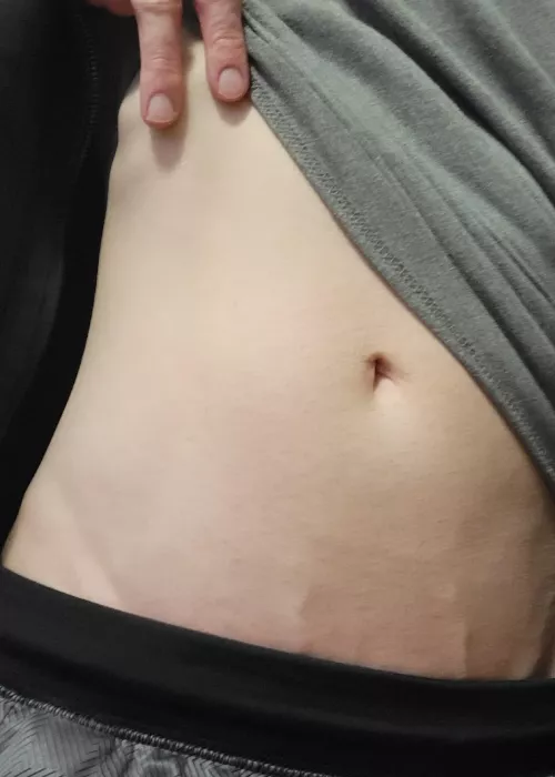 How would you have a 5'3 105lb femboyyyy relieve all your stress? 