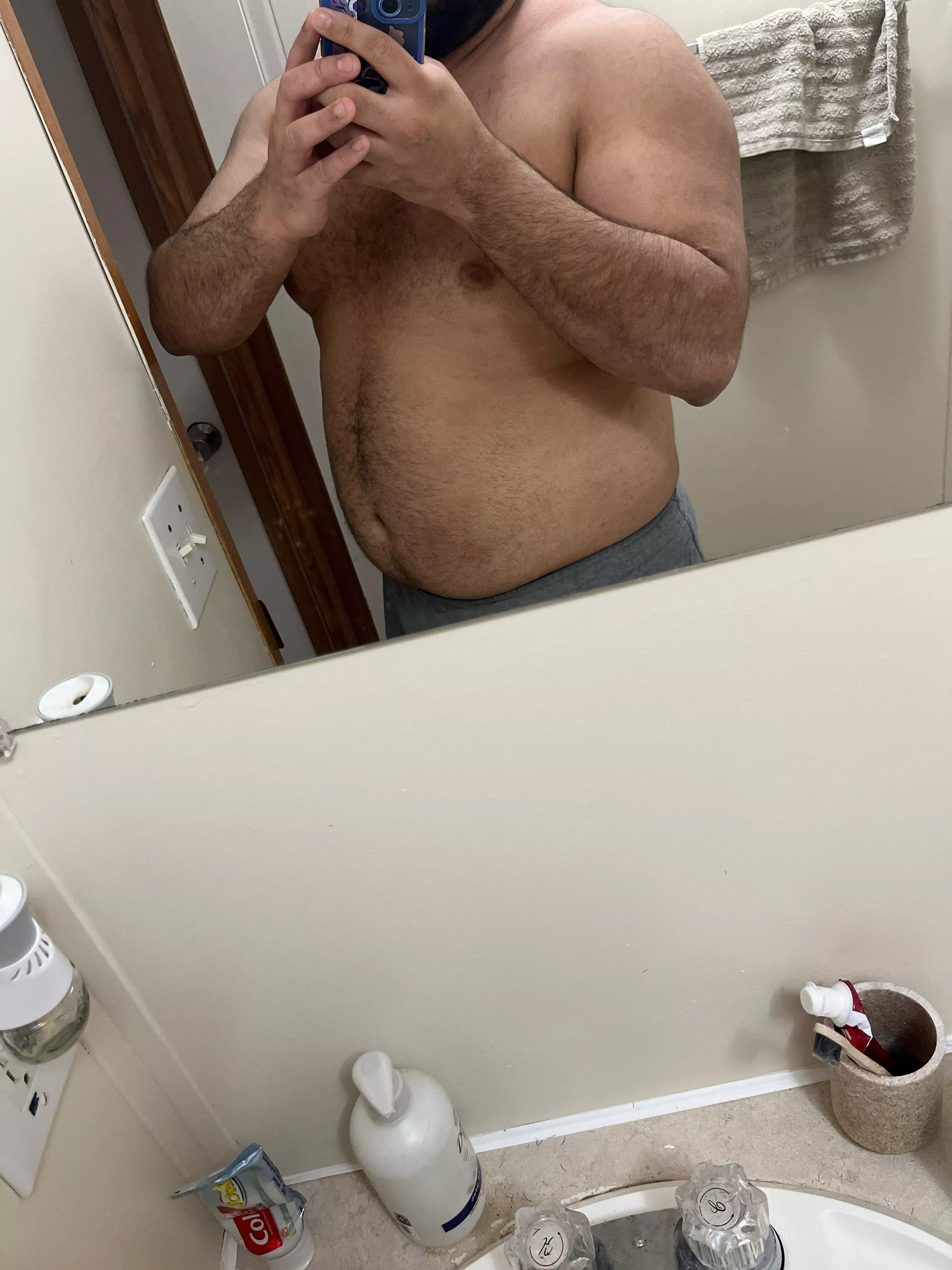 I like showing my body hehe