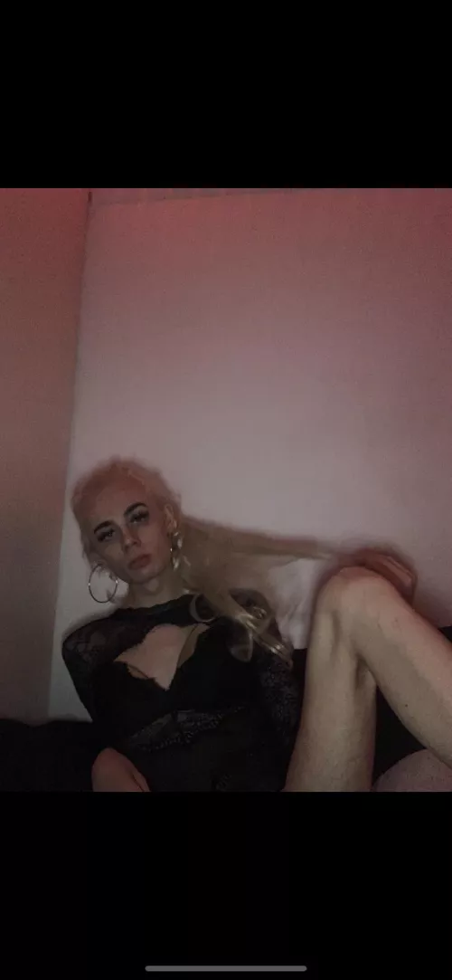 If your horny my DMs are open 😉