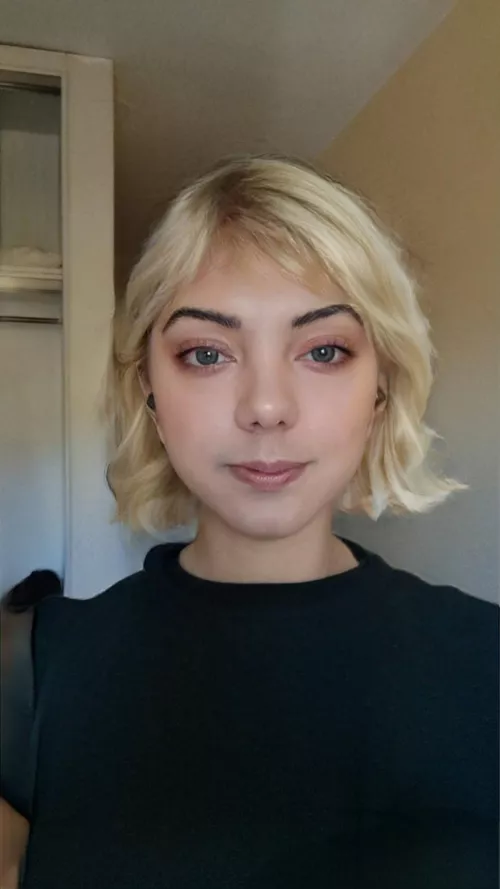 I'm a very shy person, but I finally worked up the courage to post a photo.