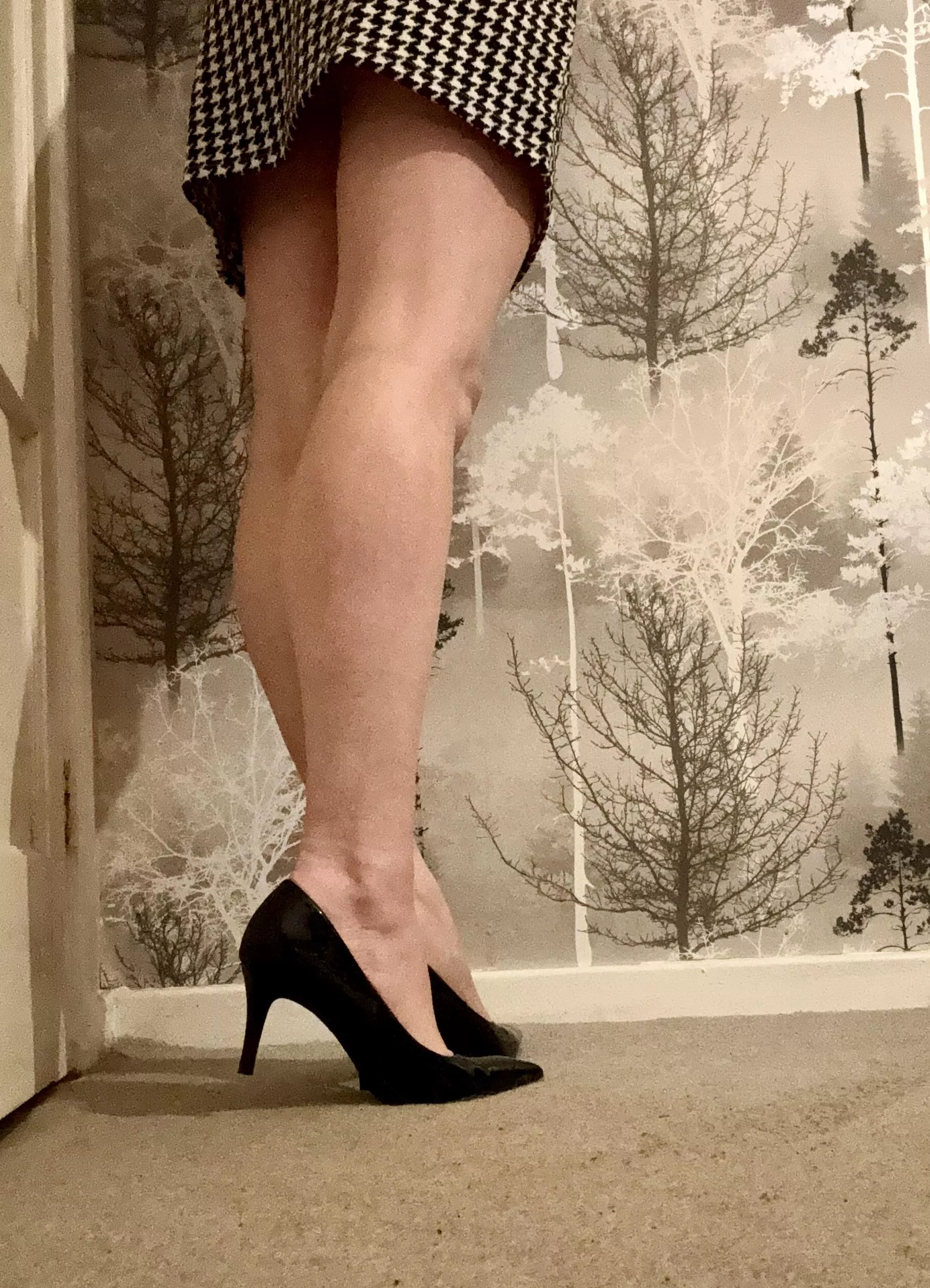 Love a short skirt for work