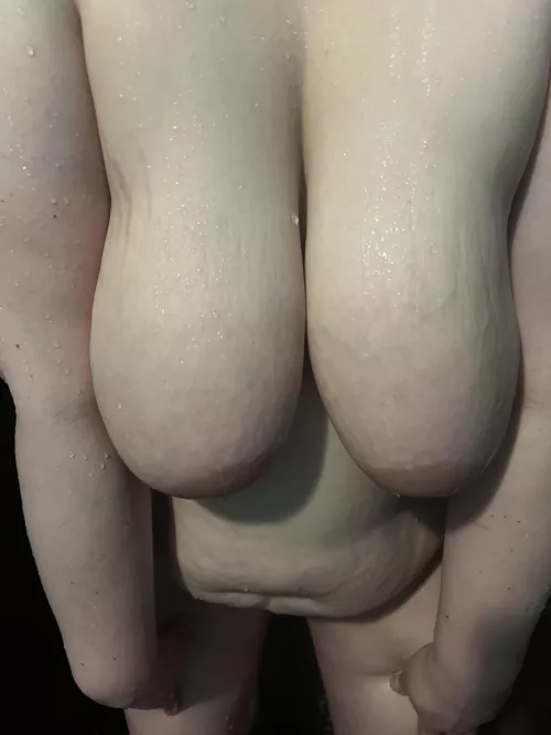 Post shower boobs are looking nice tonight 🥰