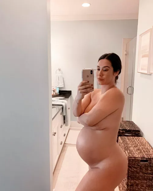 Pregnant Eva Lovia nude 🔥