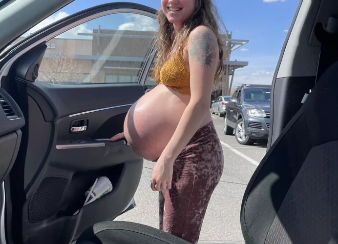 🙋‍♀️ raise your hand if you want me to ride shotgun in your car