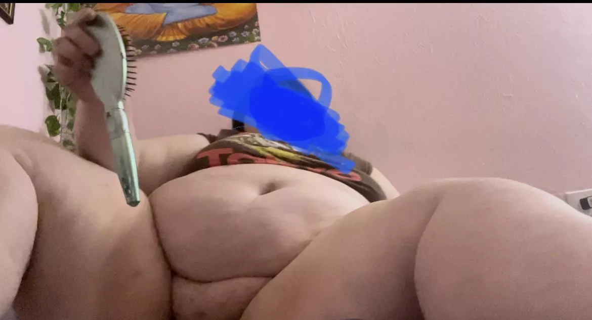 So desperate I had to used the hairbrush to Cum;) message for full vid!