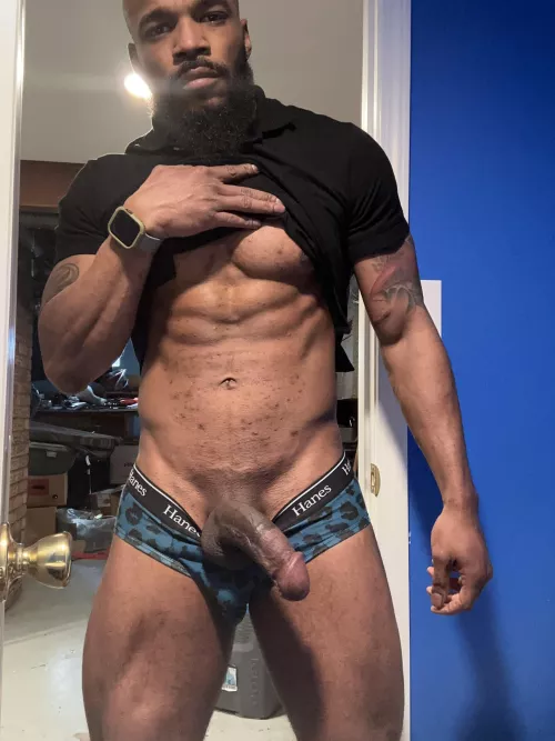 These undies are too small