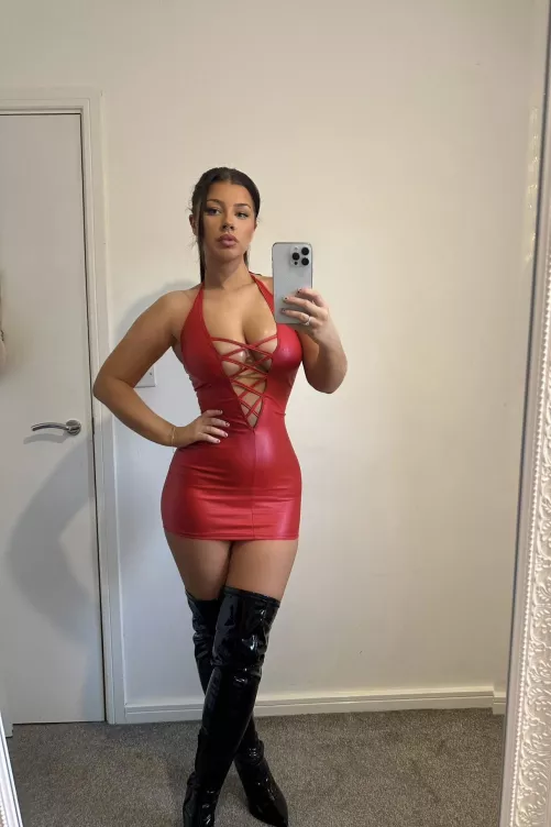 Tight dresses look the best with thigh high boots 😍