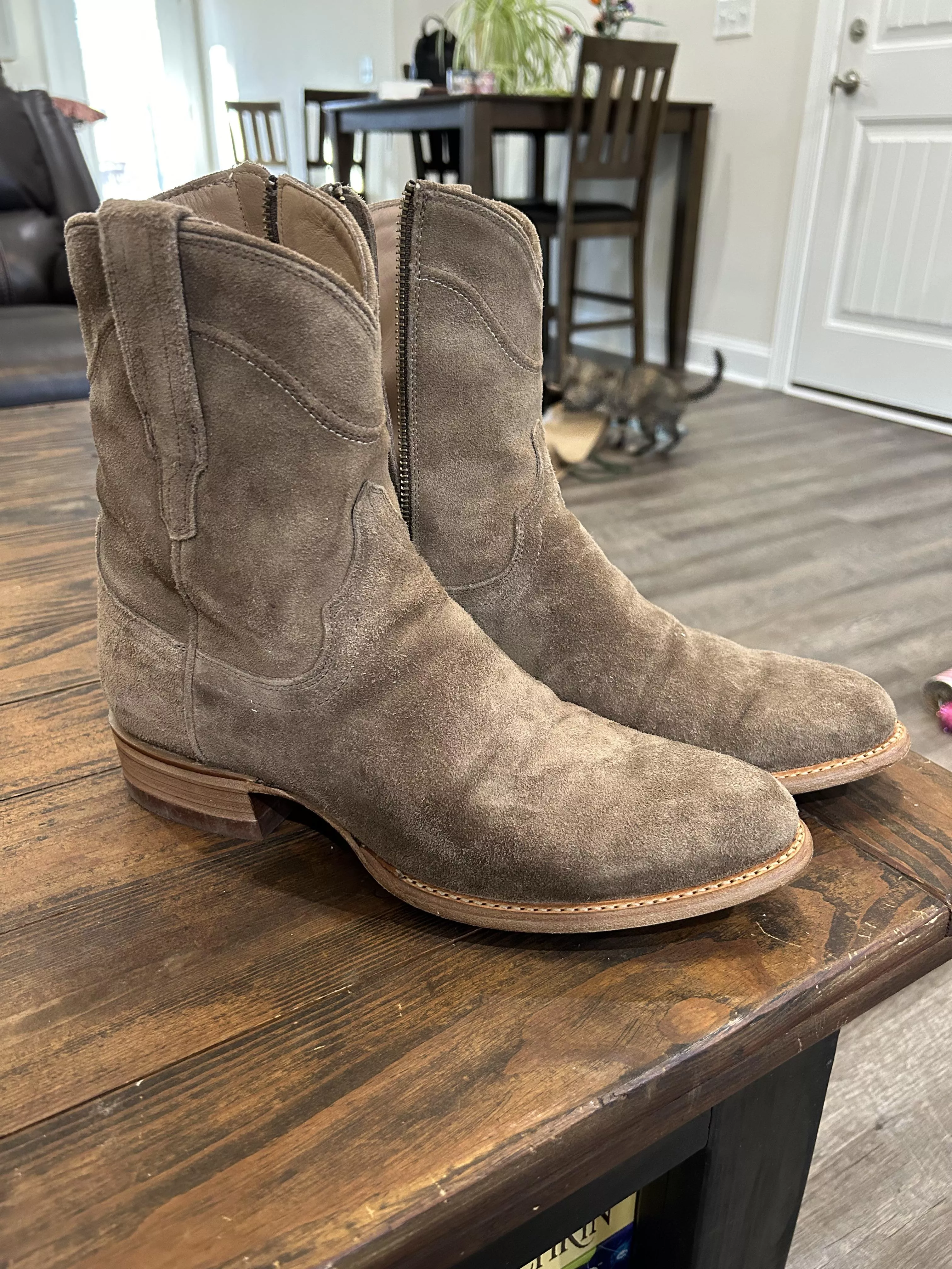 To wax or not to wax 🤔