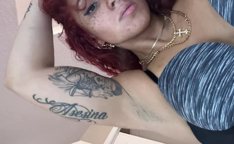 Turn me on and lick my armpits