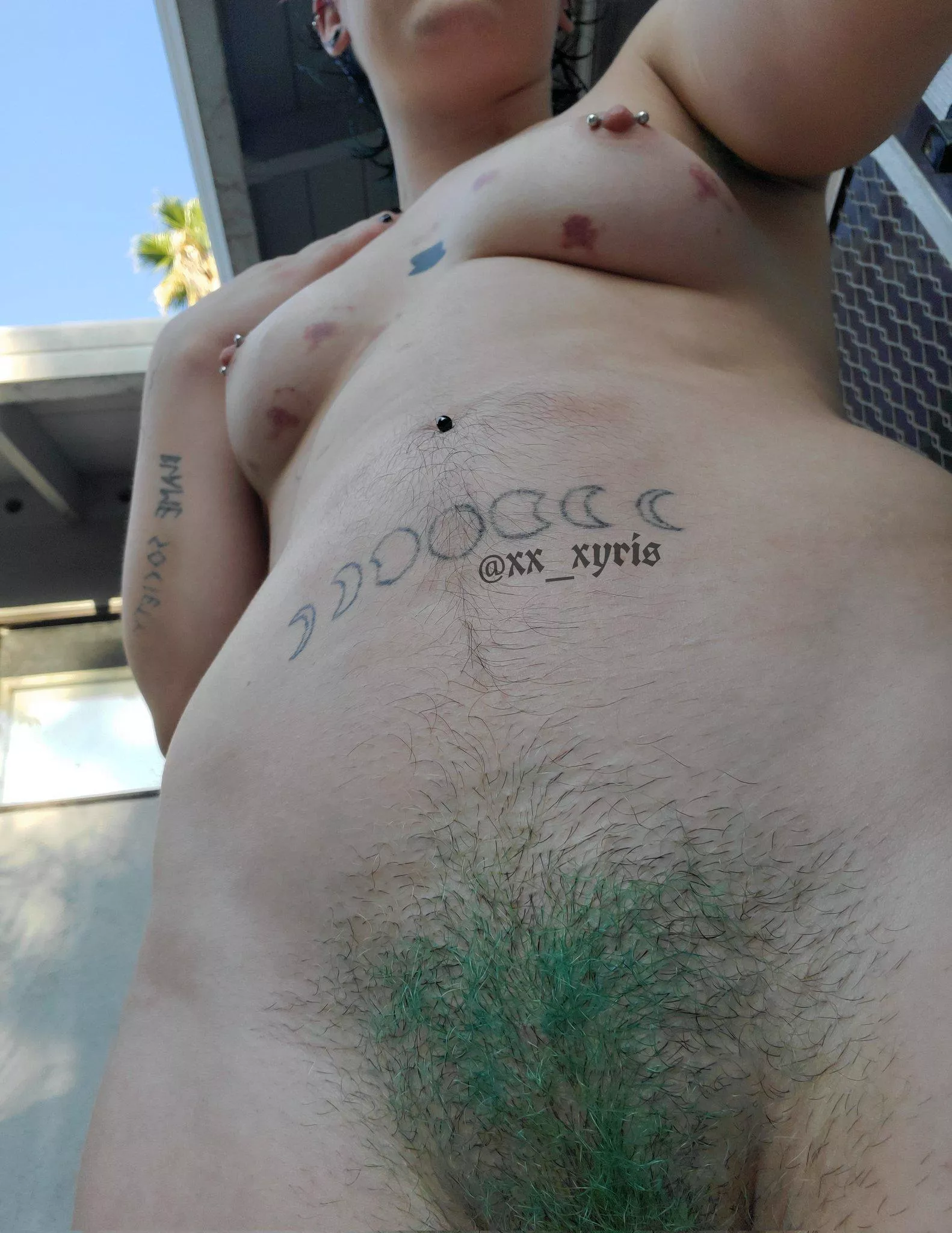 wanna go down on me ? 