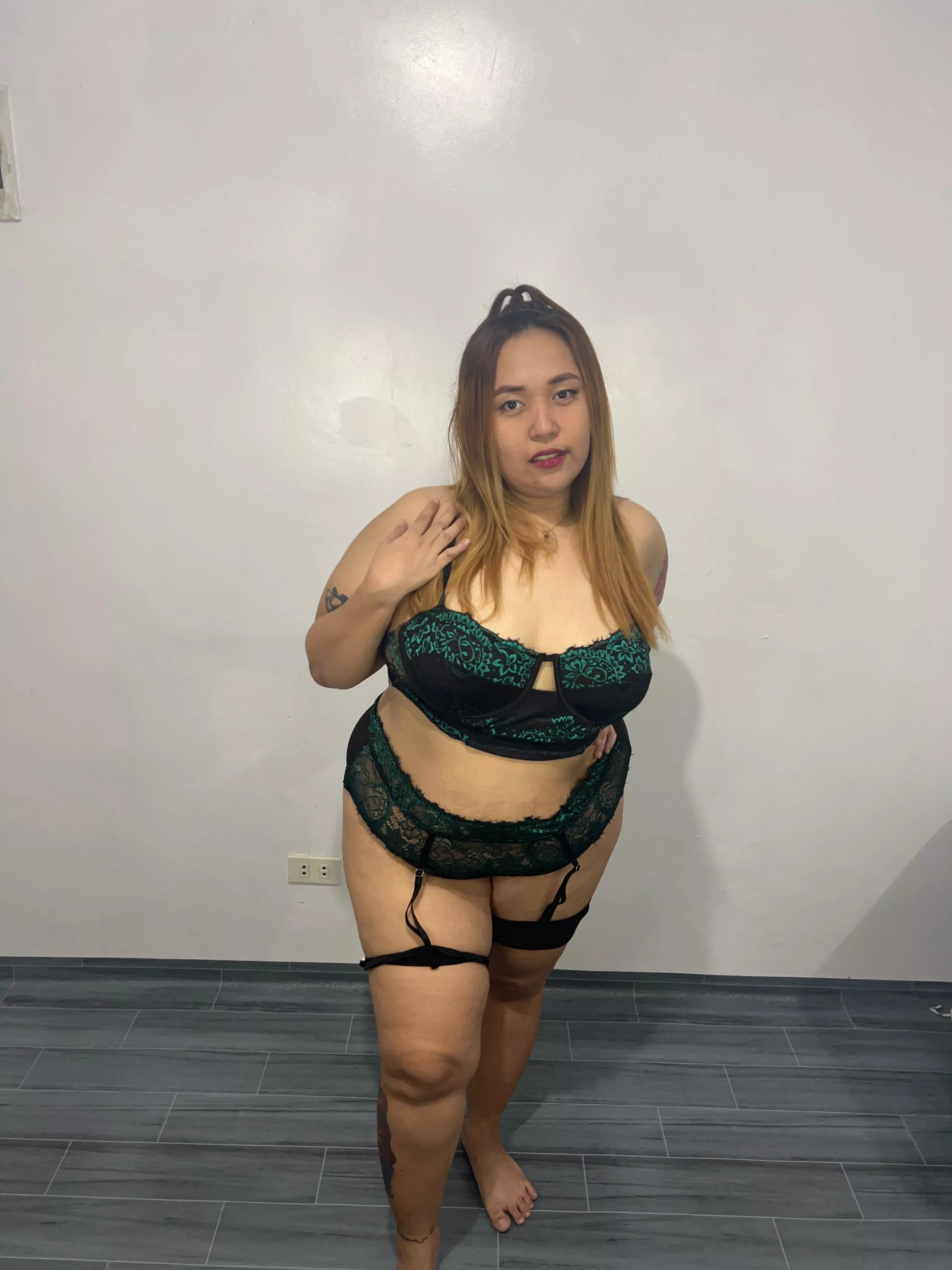 Want you to watch me get stretched