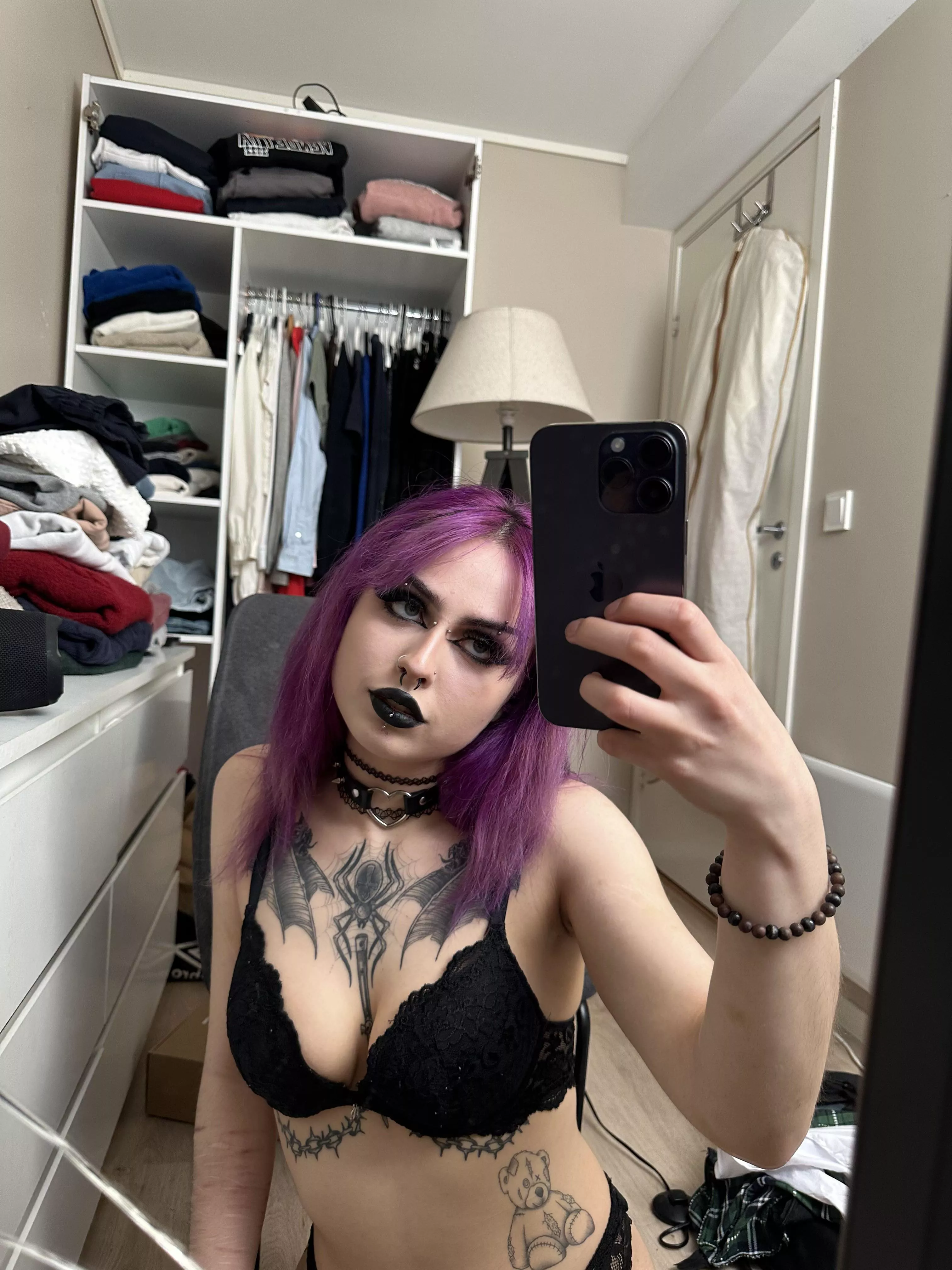 What is your weapon of choice? fingers, tongue or cock?