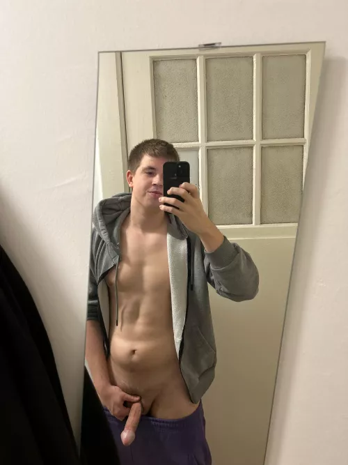 What the shy guy at the gym is hiding!