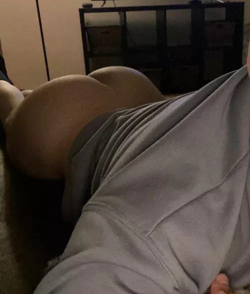 You into soft butts like mine? 