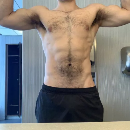 [25] Come on, take a whiff of these hairy pits. You know you want to