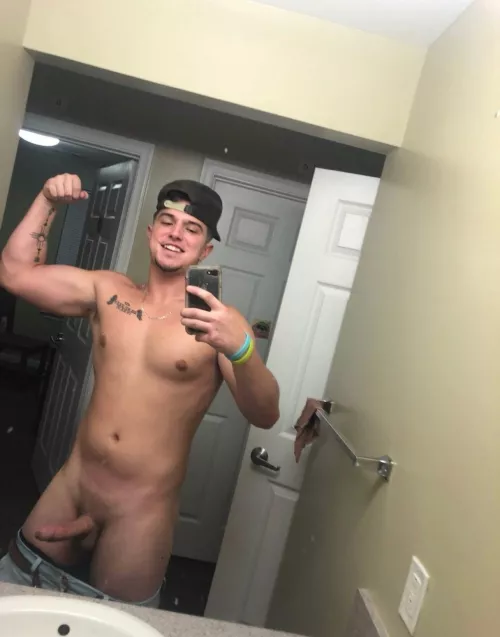 25 STRAIGHT looking for same to VC and jerk with face+ @triage945