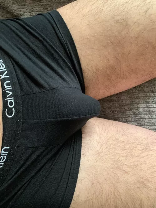 25M, just getting ready for work ;)