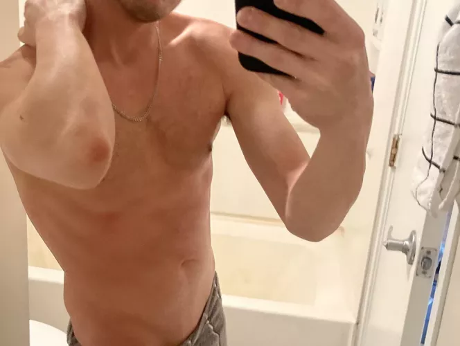 29 mask fit ass up taking anonymous dick. Who wants to watch? Sc nickafied