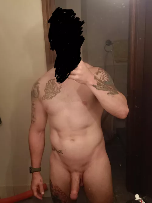 (32) Upvote if you like dad's with a V