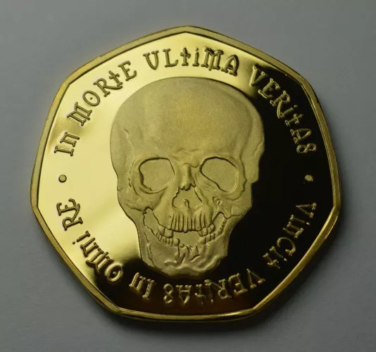 A reward from the Red-Black Captain. Surely an ominous warning for those who oppose Female Supremacy.