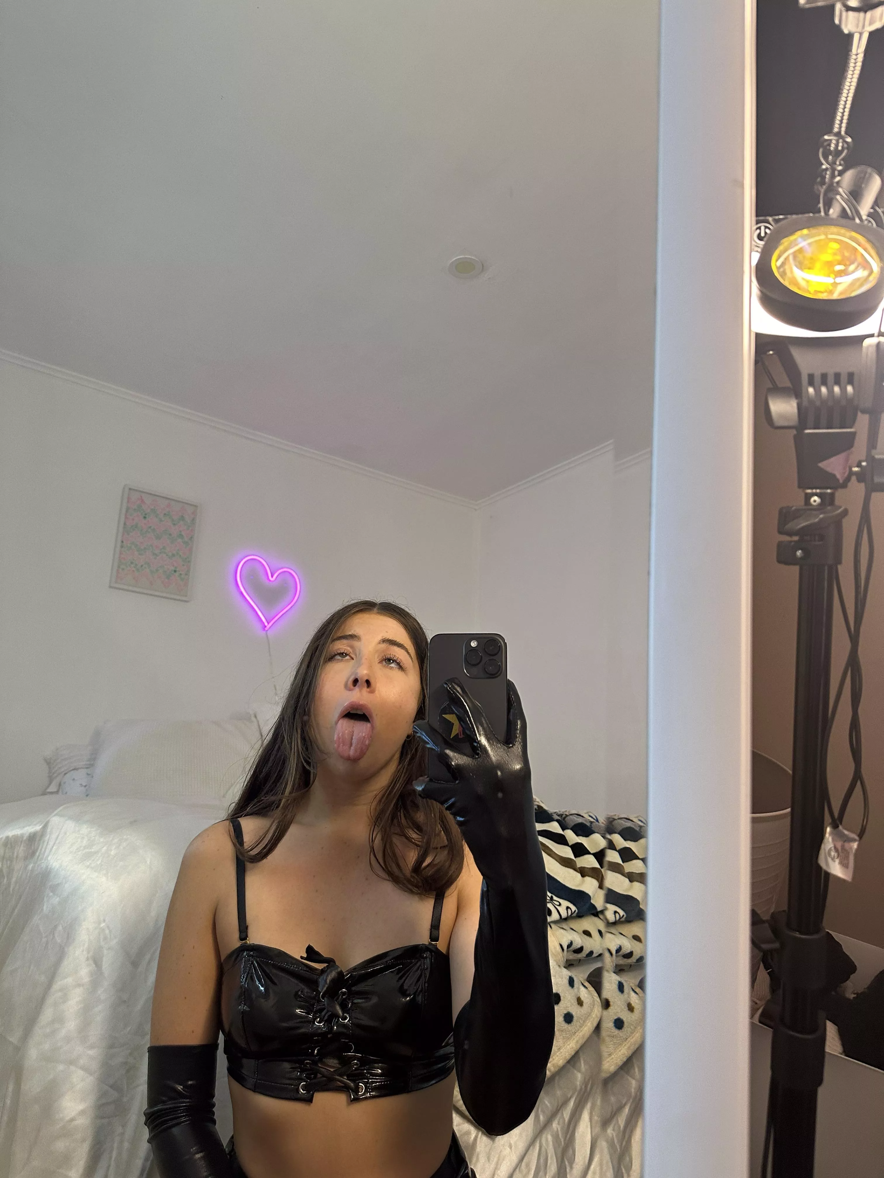 Ahegao in black
