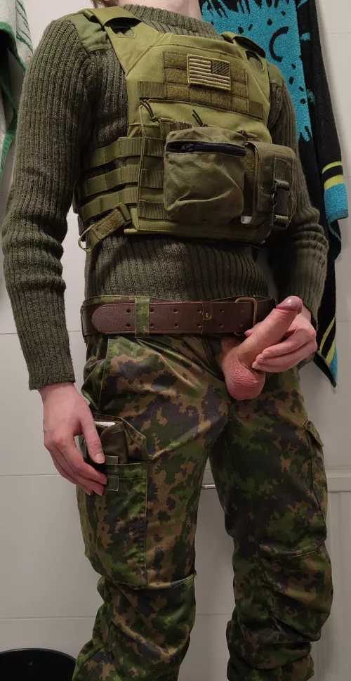 Army twink at your service😈🍆