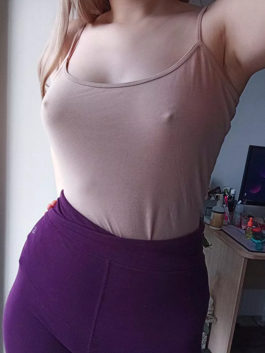 Braless looks good on me