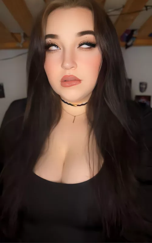 Brunettes do it best ;) 