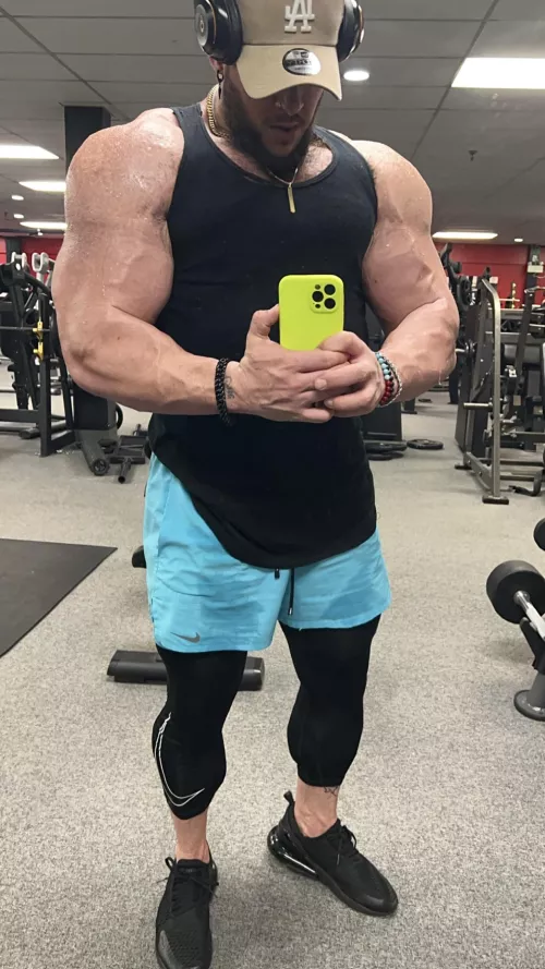 Daddies Here. (32)(m)