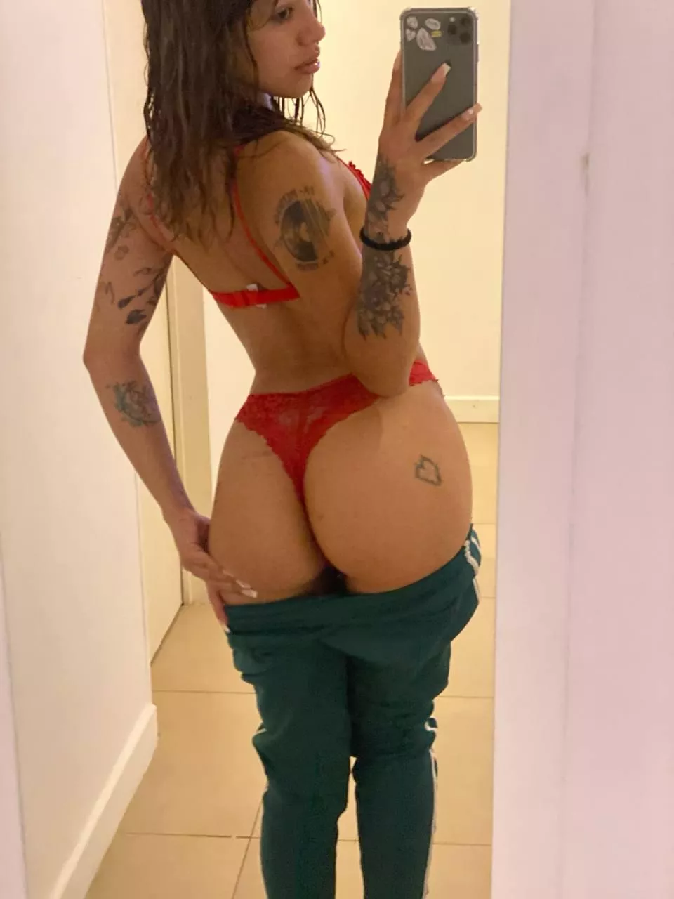 Do u want me to be your obedient girl?