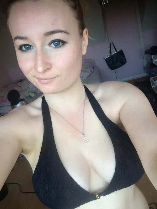 Does black suit me with my pale skin