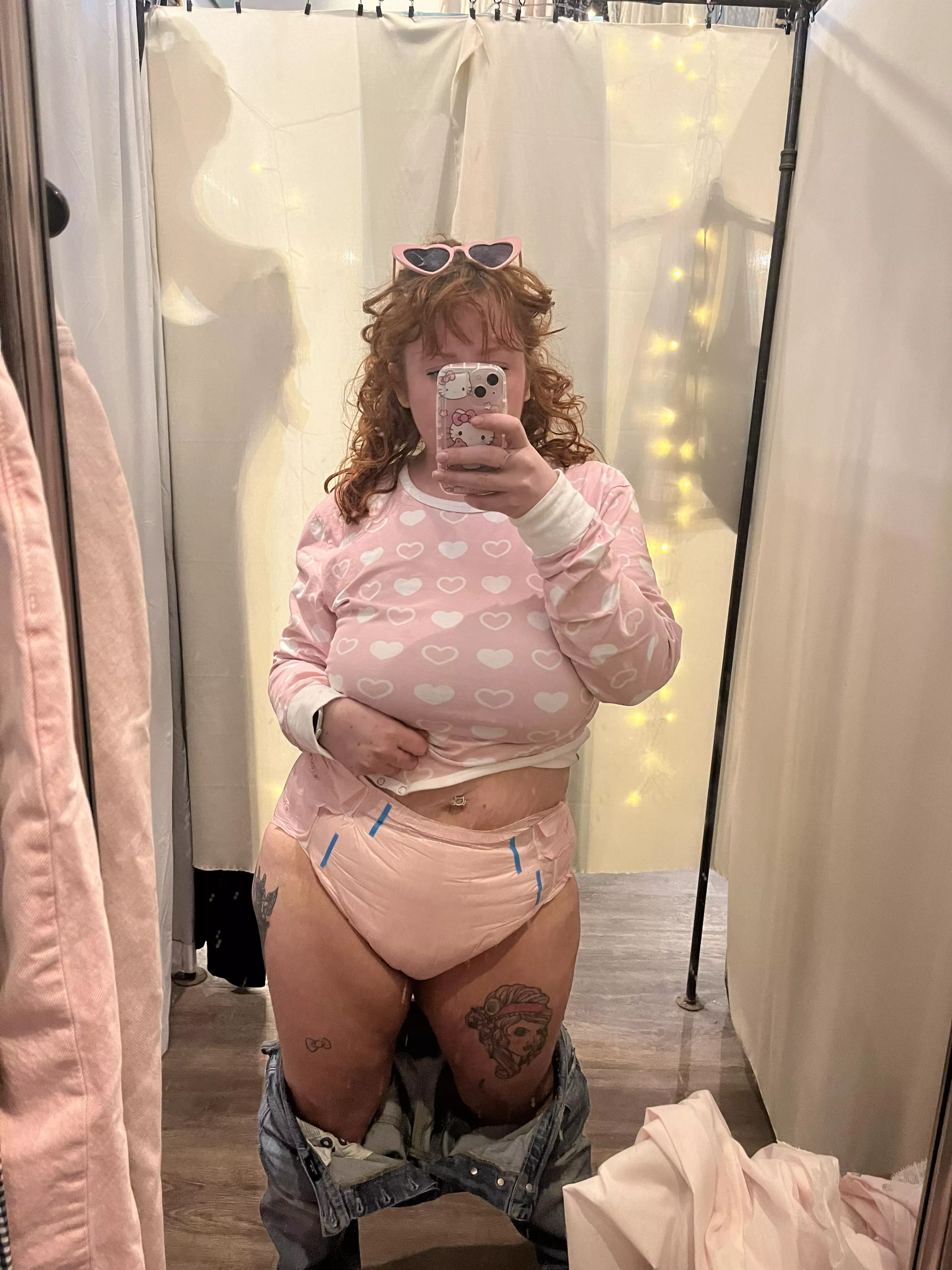 Dressing rooms are safe for diaper checks 🥰