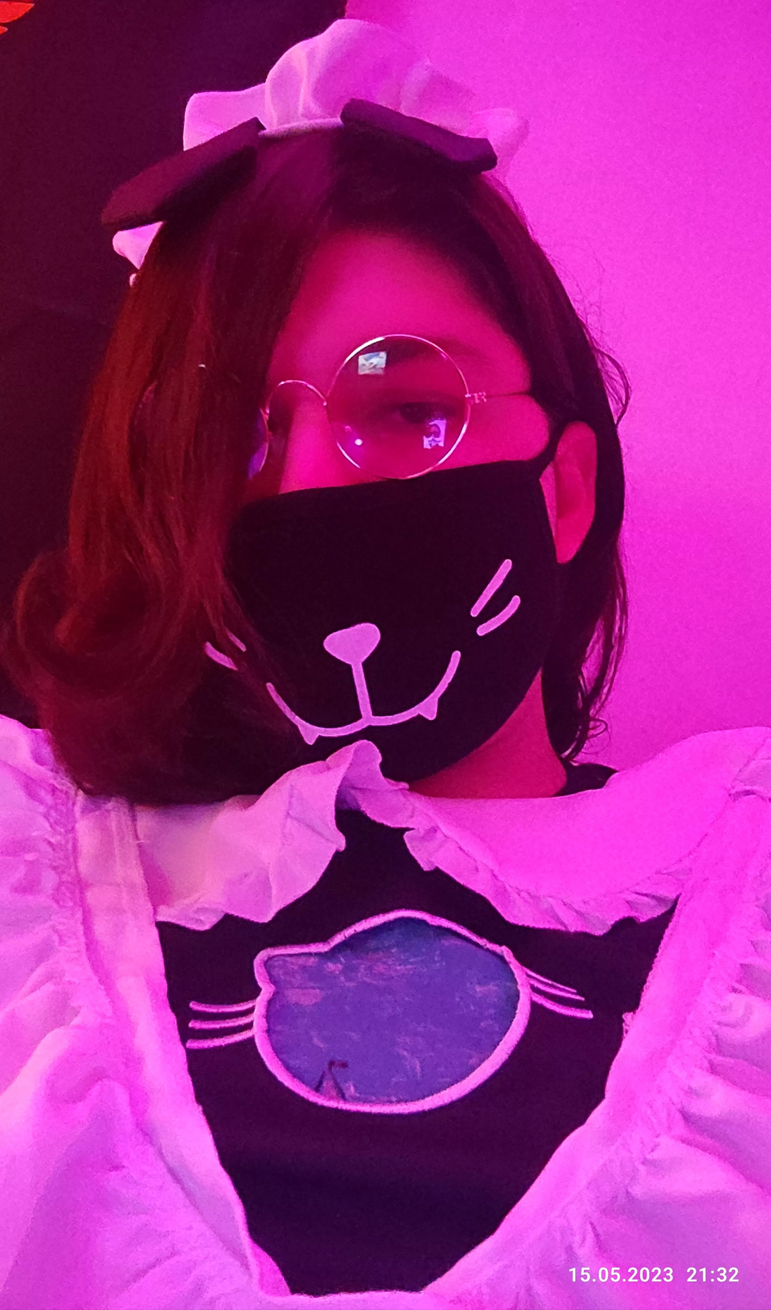 First time here pls be gentle with how I look >.<