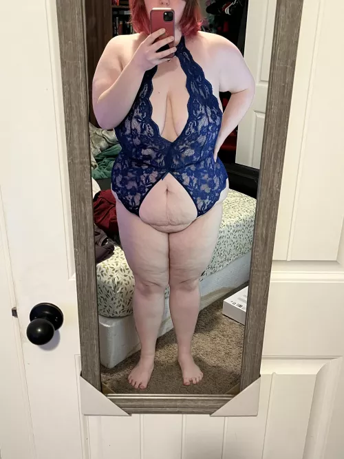 Found some old lingerie, I think I look pretty sexy