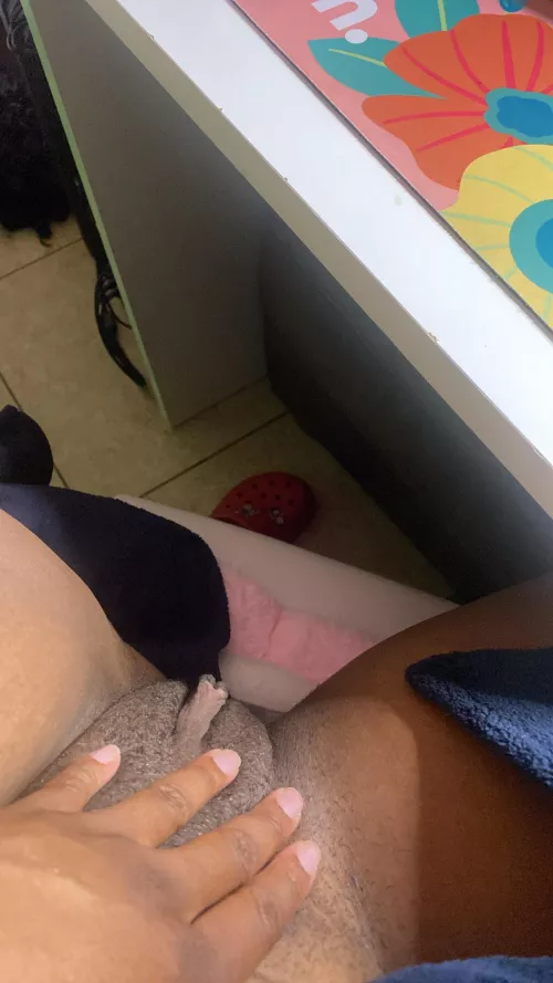 Give me head while I play Fortnite