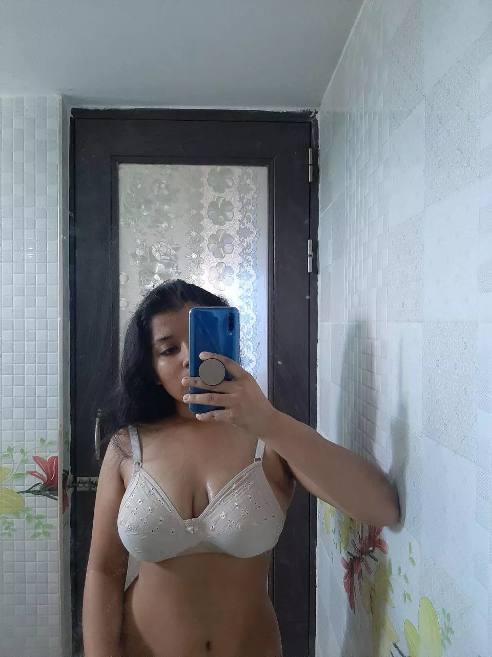 Hi I'm sakshi singh new here looking for sext or hookup 